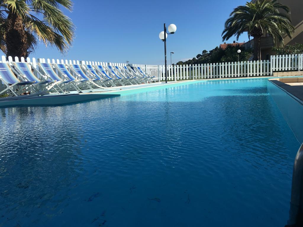 Residence Azzurro Massignano Dış mekan fotoğraf