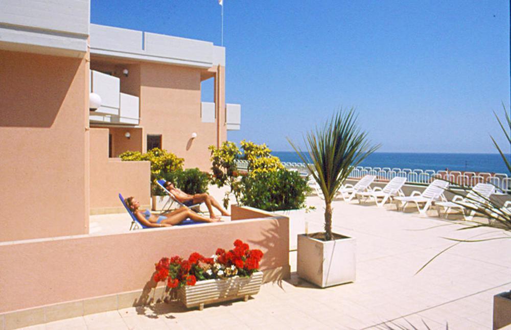 Residence Azzurro Massignano Dış mekan fotoğraf